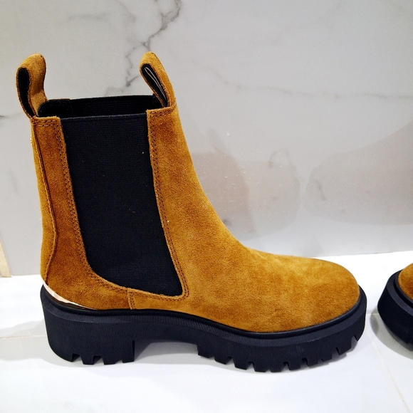 Maje Brown Tan Genuine Suede Ankle Boots Gold Hardware Goat Leather Size 39 US 9